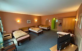 Restaurant & Guest House 